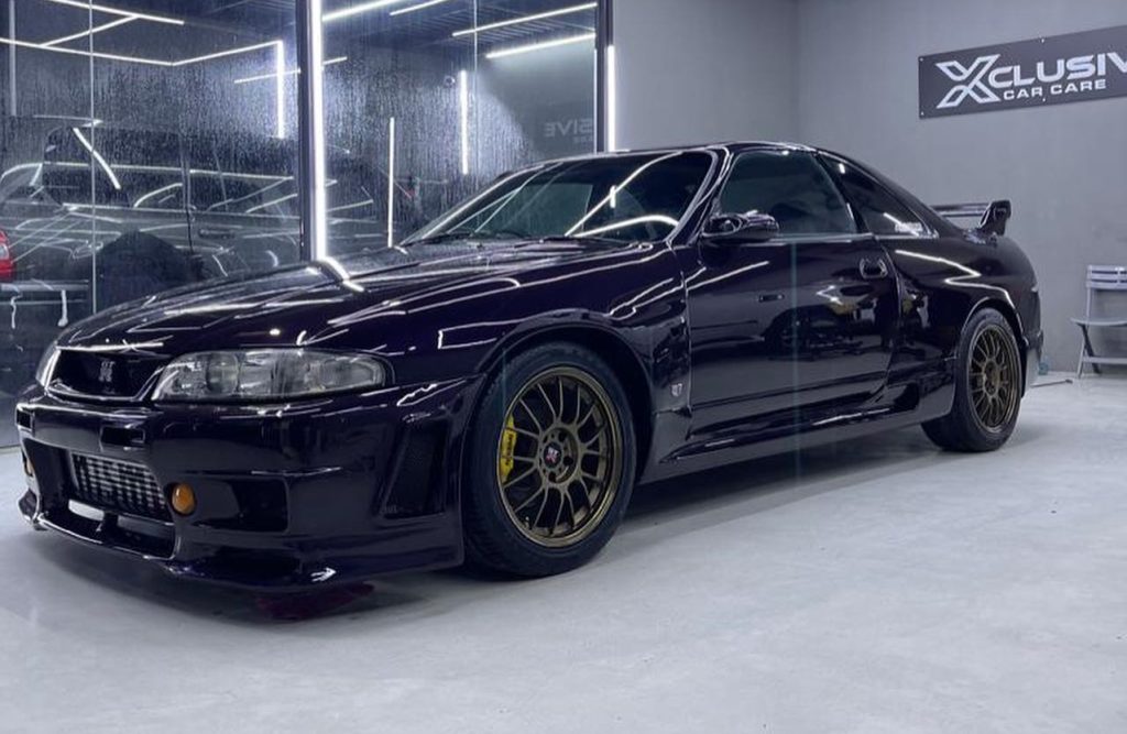 Nissan Skyline R33 GT-R (Midnight Purple)