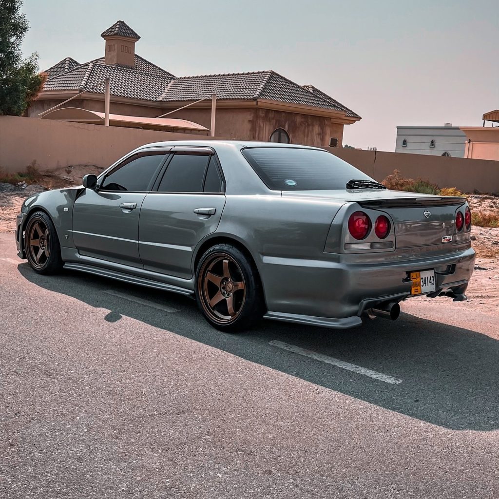 Nissan Skyline R34 GT-S 4-door (HR34)