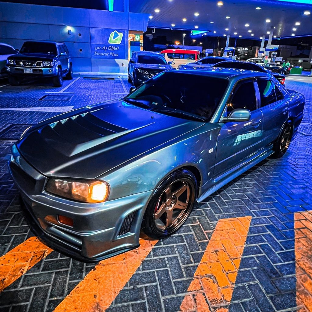 Nissan Skyline R34 GT-S 4-door (HR34)