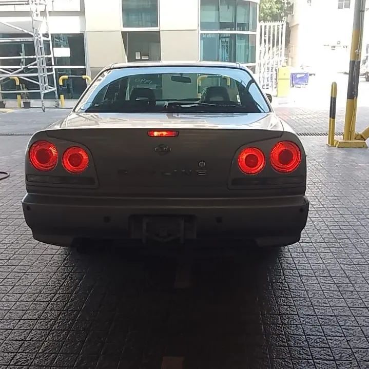 Nissan Skyline R34 GT-T (4-door)