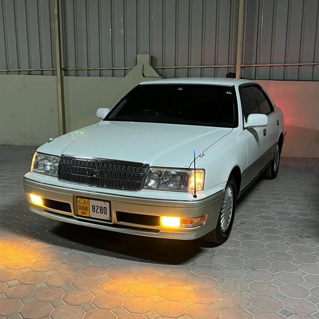 Toyota Crown Royal Saloon