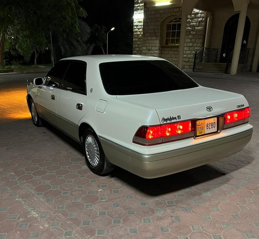 Toyota Crown Royal Saloon