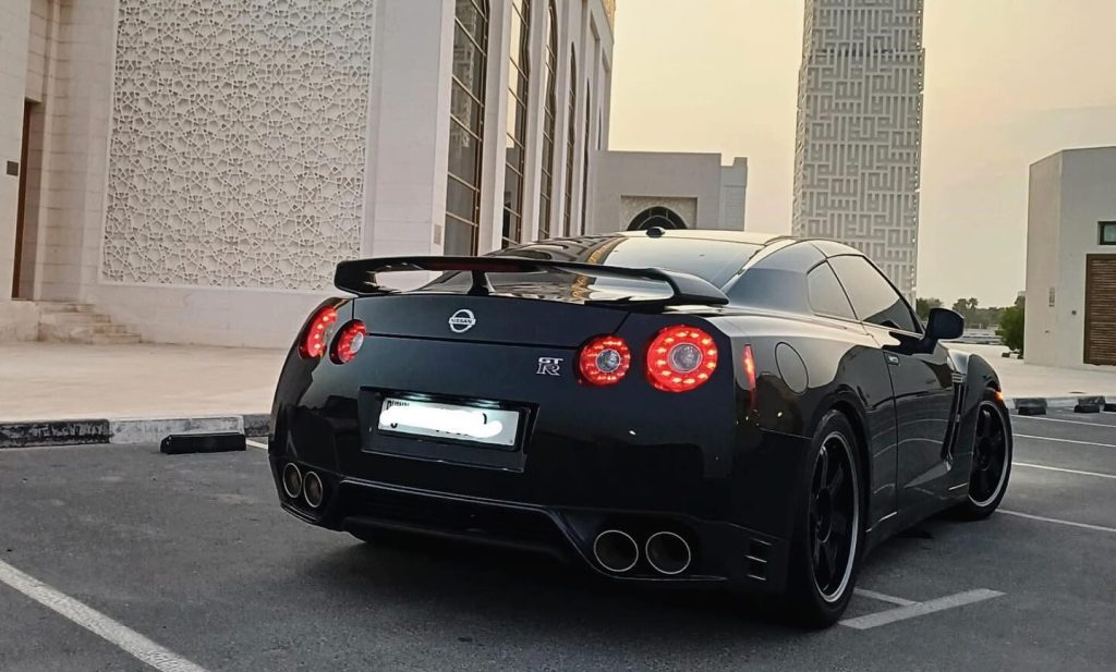 Nissan GT-R (Black Edition)