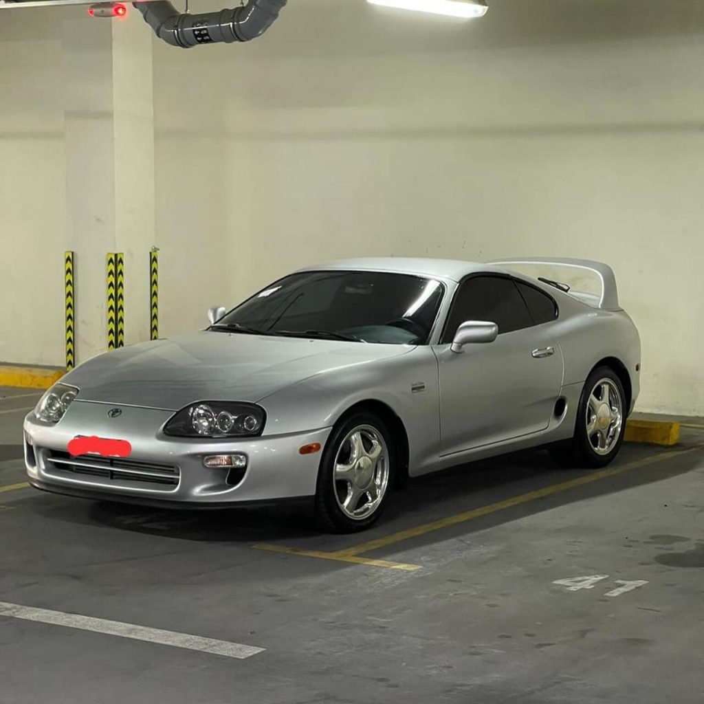 Toyota Supra (15th Anniversary Edition)