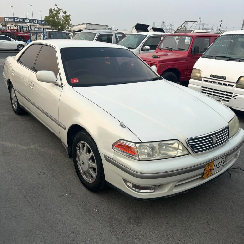 Toyota Mark II Grande (JZX100)