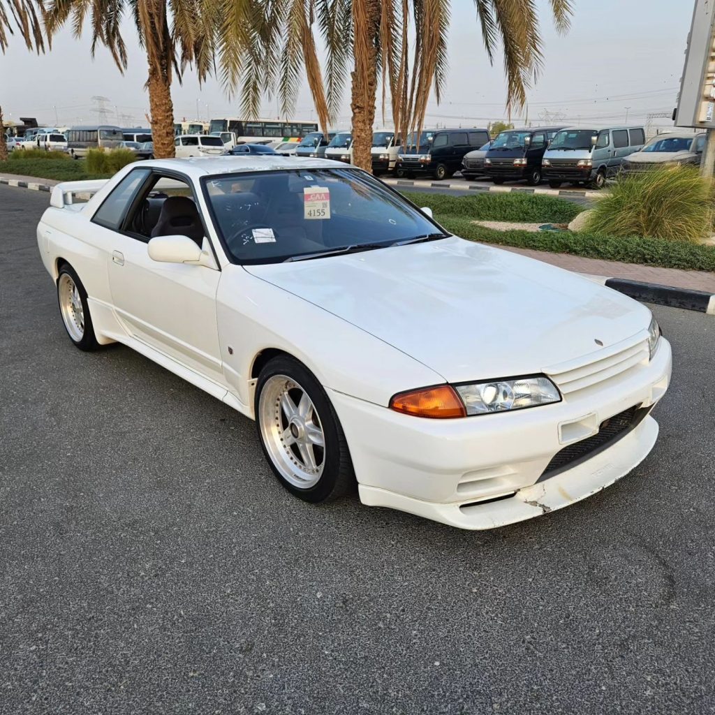 Nissan Skyline R32 GT-R