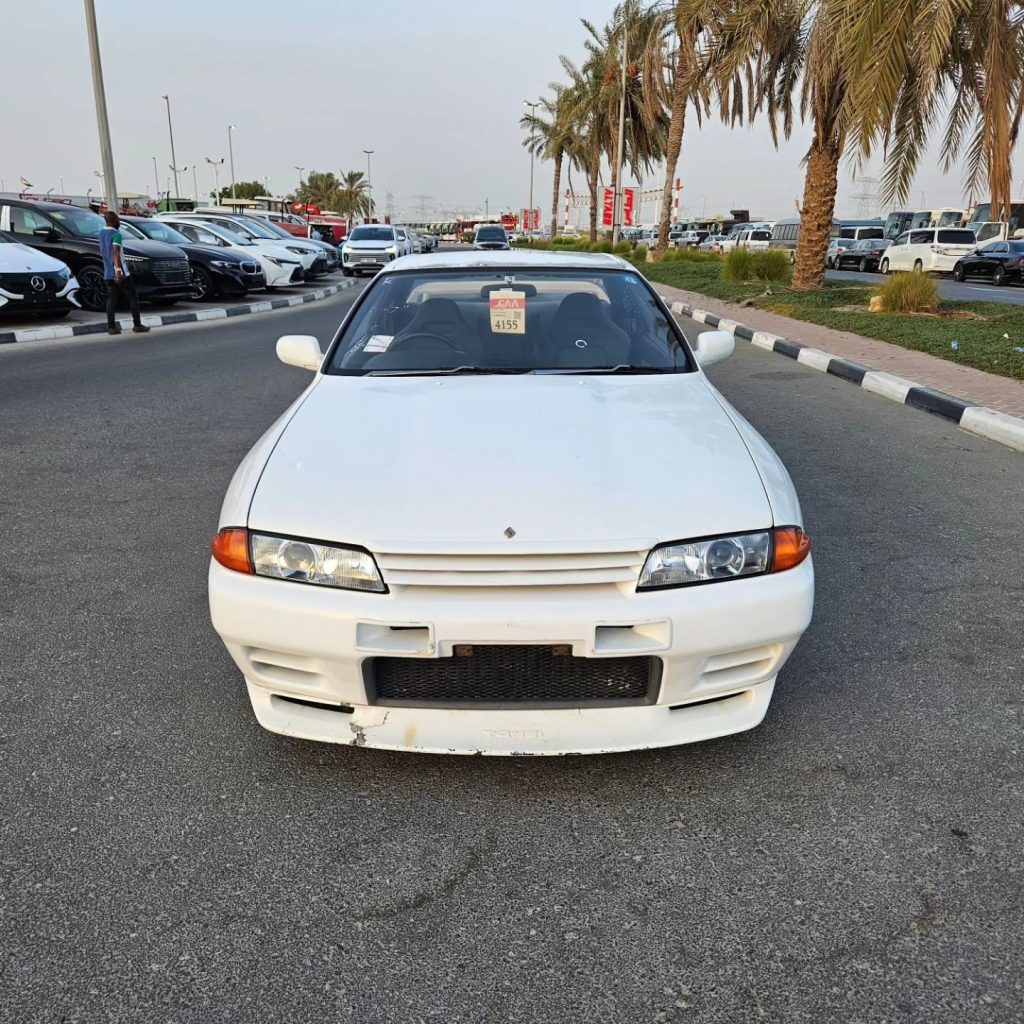 Nissan Skyline R32 GT-R