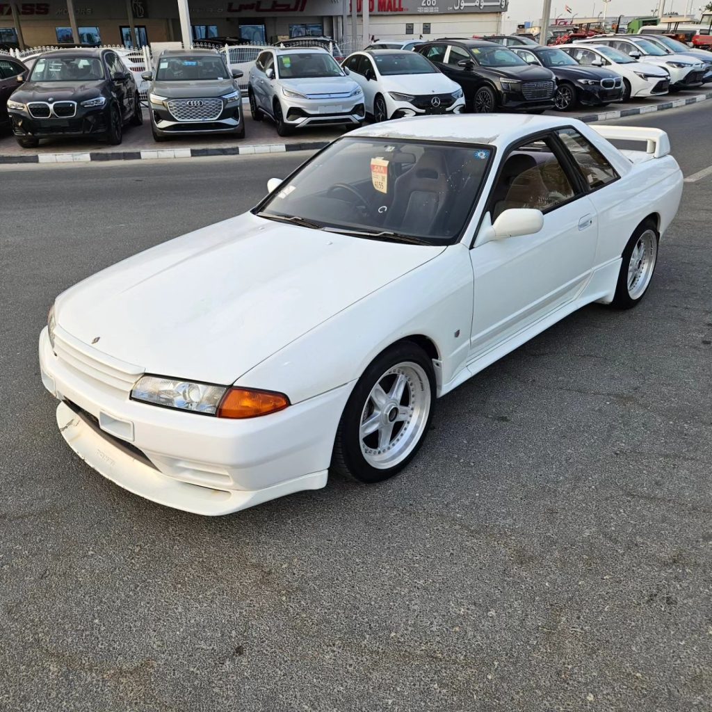 Nissan Skyline R32 GT-R