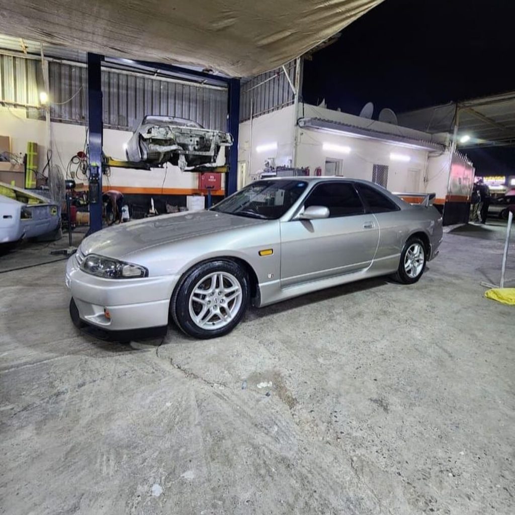 Nissan Skyline R33 GT-S