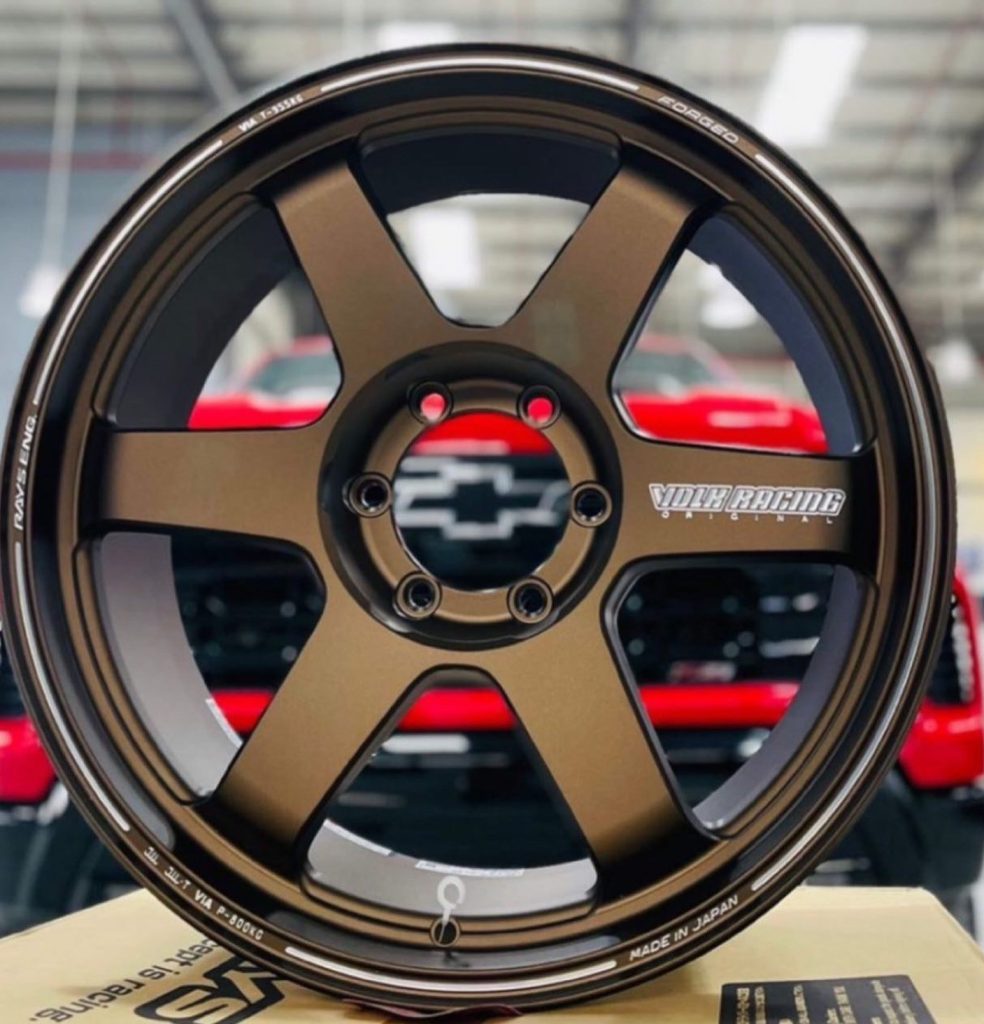 VOLK RAYS TE37 Wheels (Bronze)