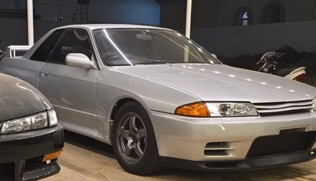 Nissan Skyline R32 GT-R